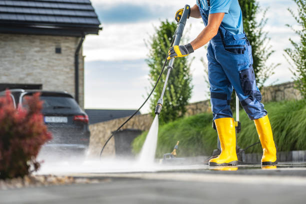 Best Fence Cleaning  in Darien Downtown, CT
